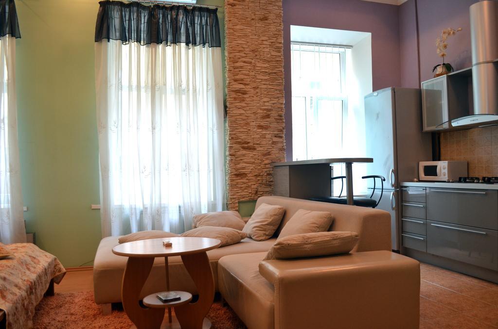 Chapayev Apartments Kiew Zimmer foto